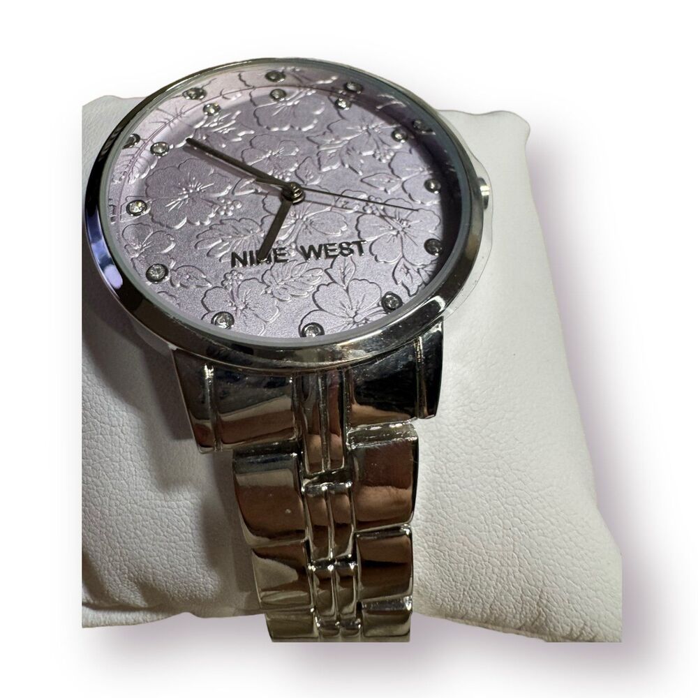 Nine West Women's Floral‎ Dial Watch Genuine Crystal Accented Silver Gray 2647